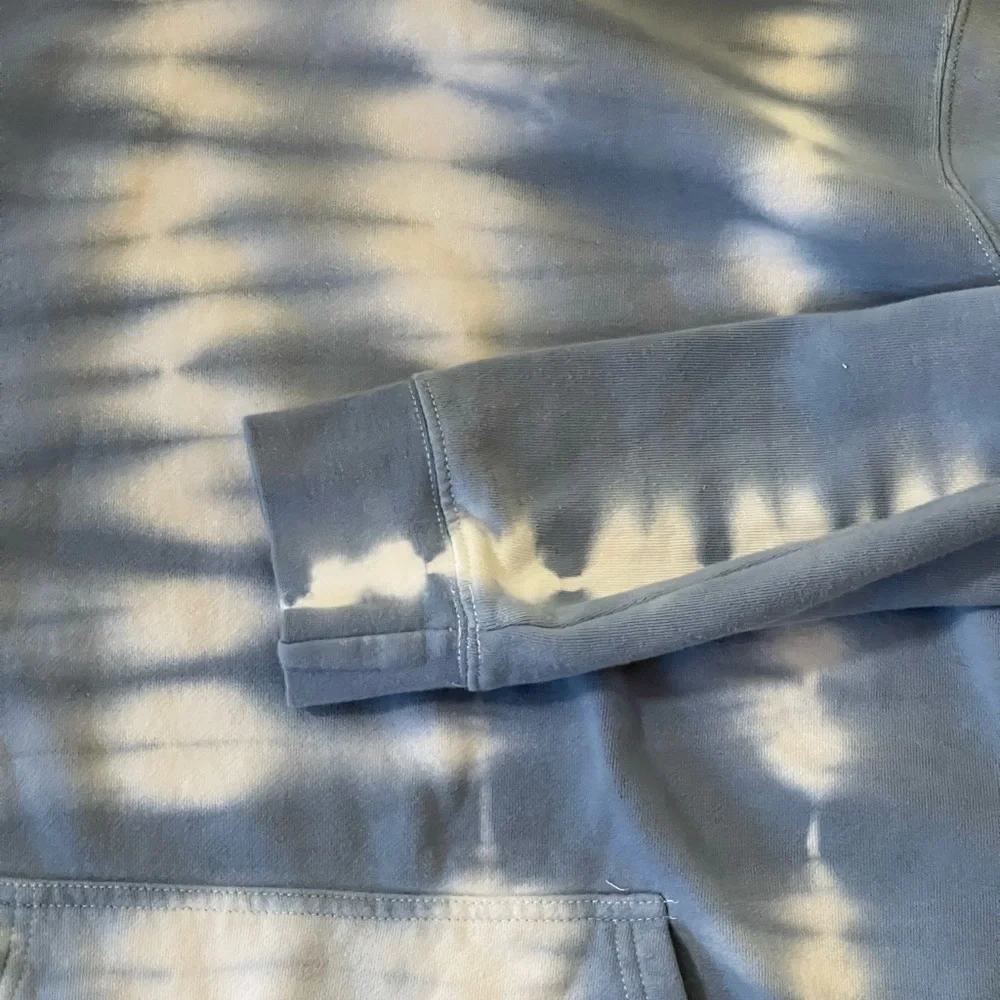 PacSun Blue Tie Dyed Hoodie - Picture 8 of 12